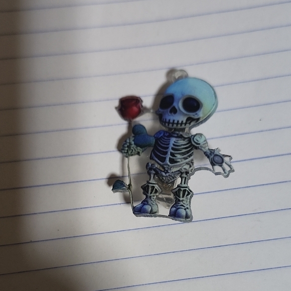 Handcrafted External Bloom Guardian Brooch - Picture 2 of 3